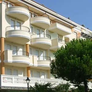 Il Tulipano 3* Riccione